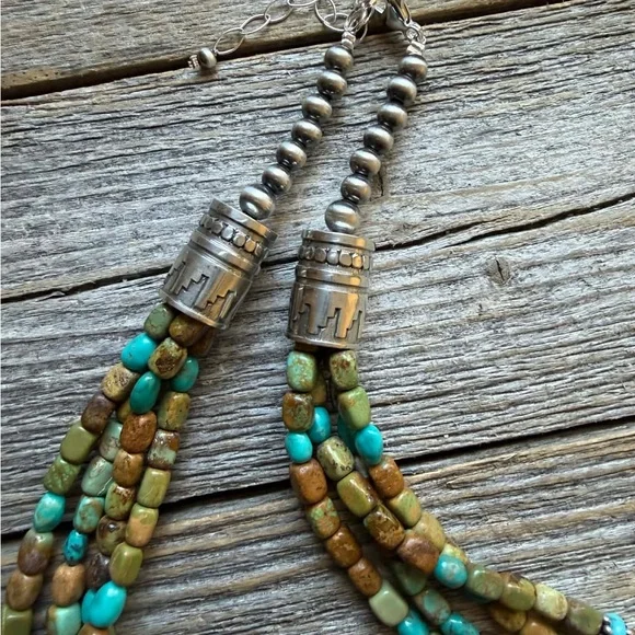 Sterling silver sourhwestern blue green turquoise multistrand necklace 24 inch